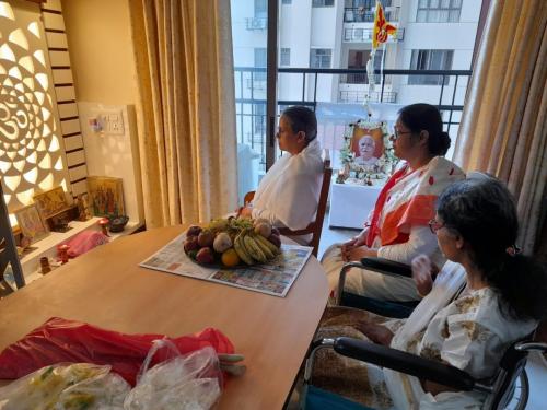 Flag hoisting program at Dr. Uma Dutta's residence (2)